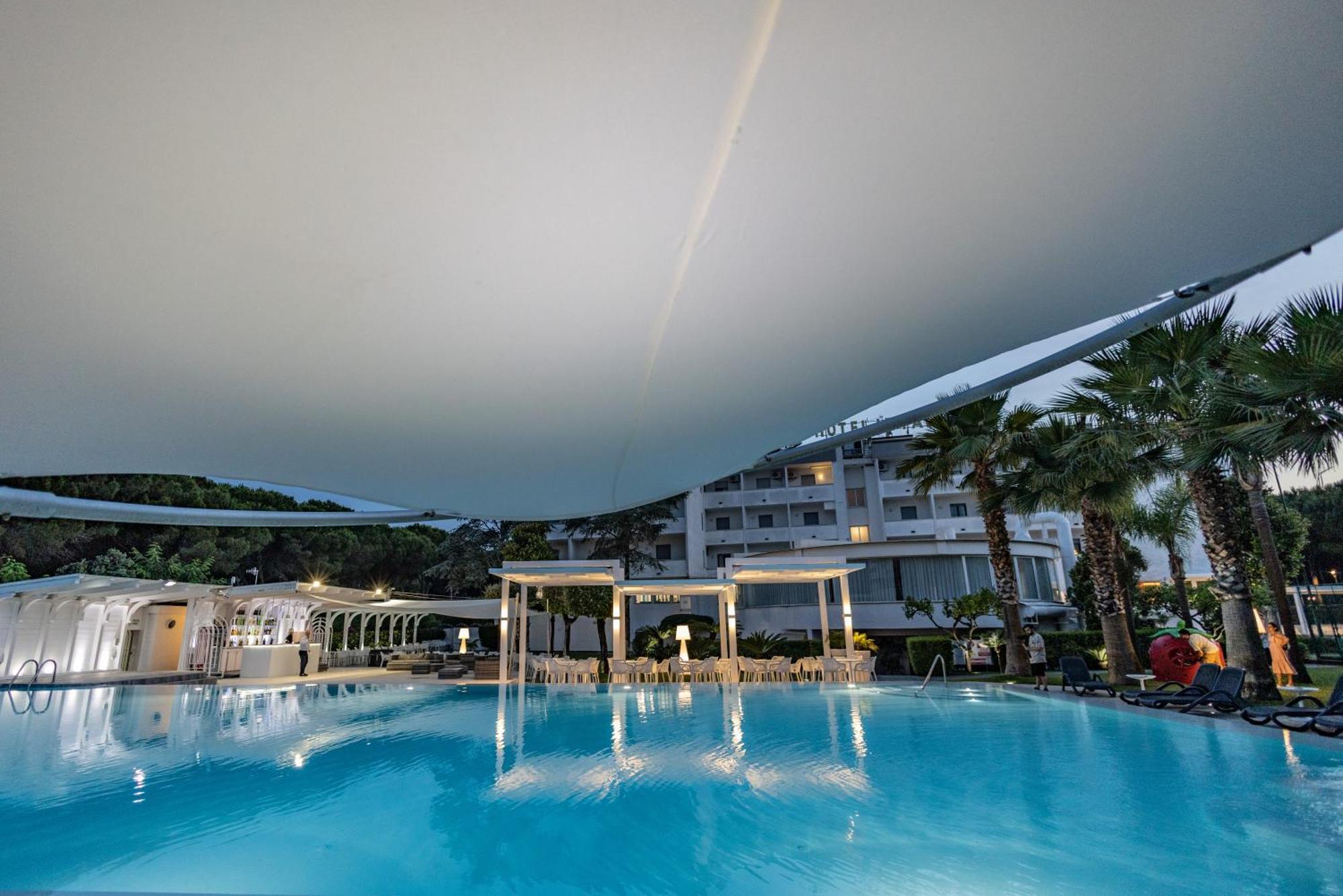 Hotel Le Palme Paestum Exterior photo